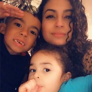 Meet your Posher, Jassenya